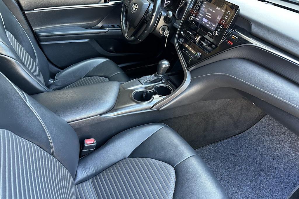 Thumbnail: 2021 Toyota Camry - 10