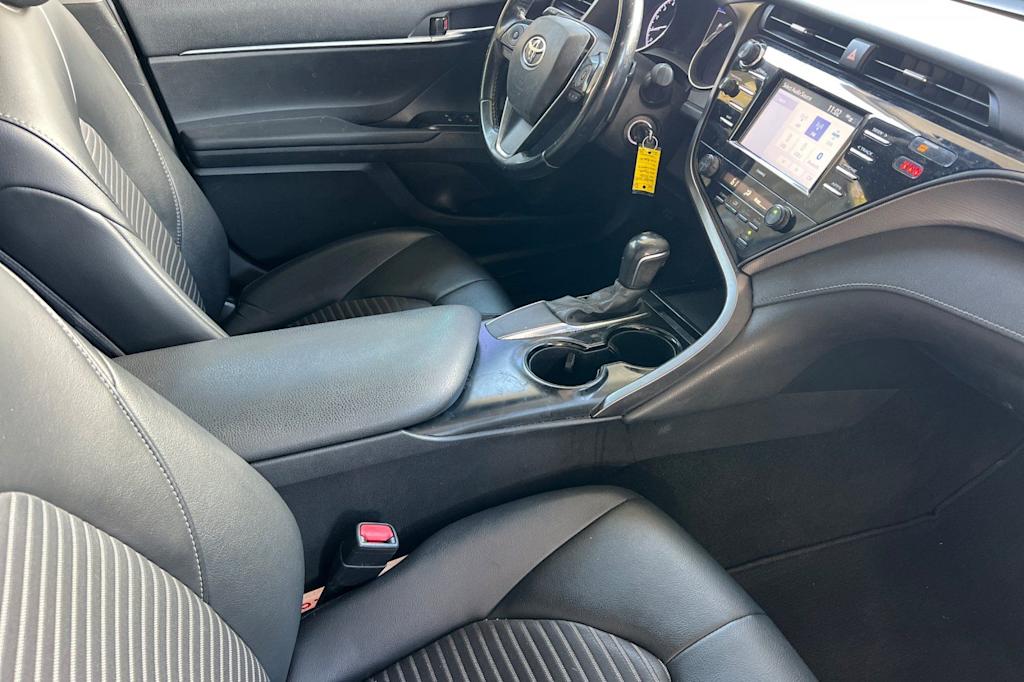 Thumbnail: 2020 Toyota Camry - 10