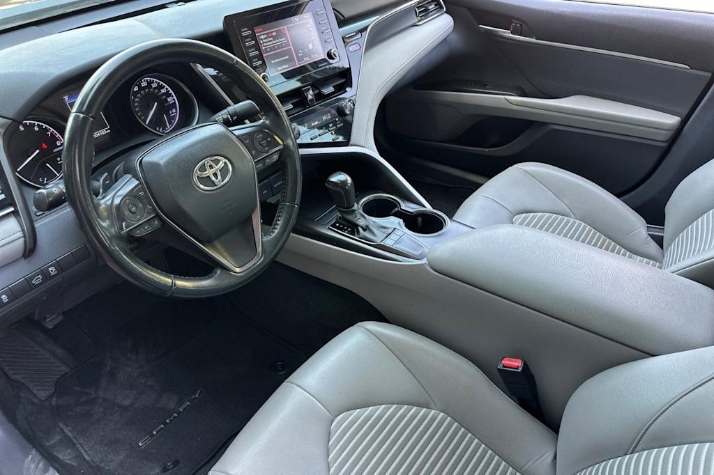 Thumbnail: 2023 Toyota Camry - 10