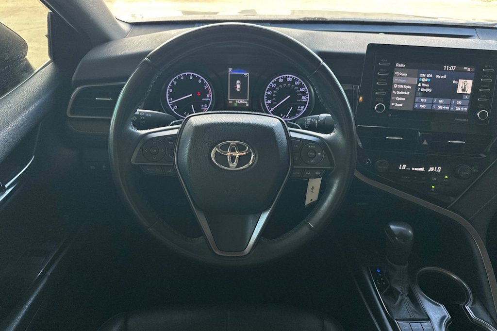 Thumbnail: 2022 Toyota Camry - 12
