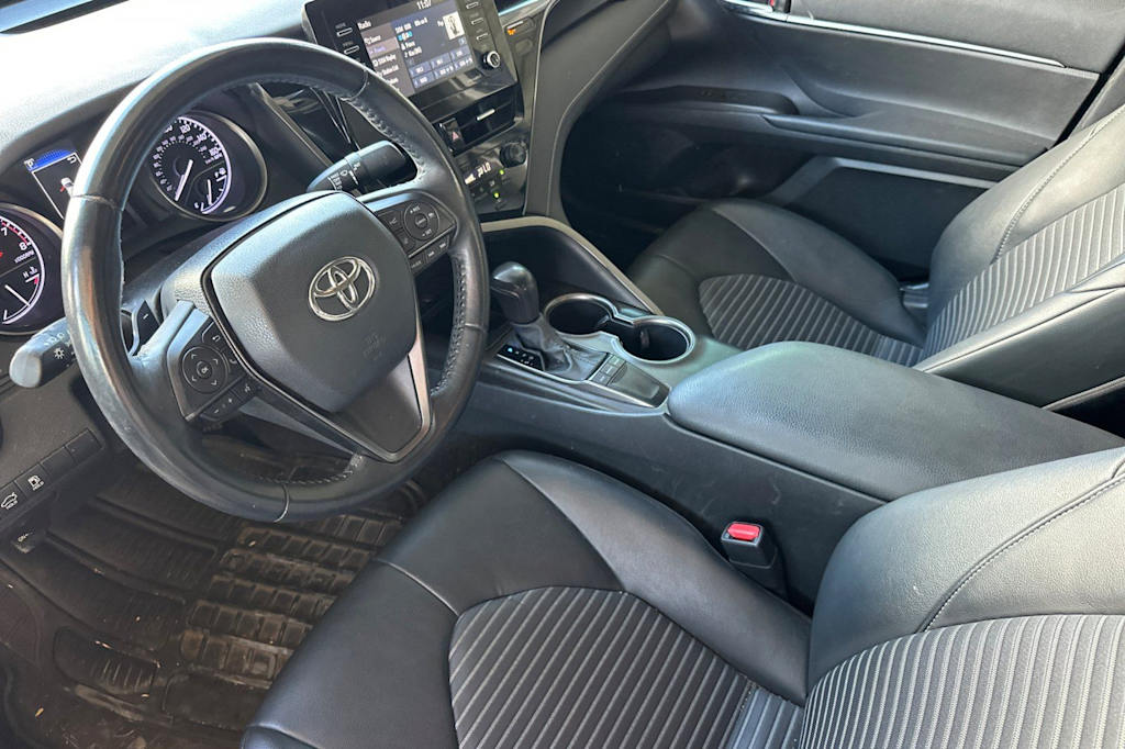 Thumbnail: 2022 Toyota Camry - 9
