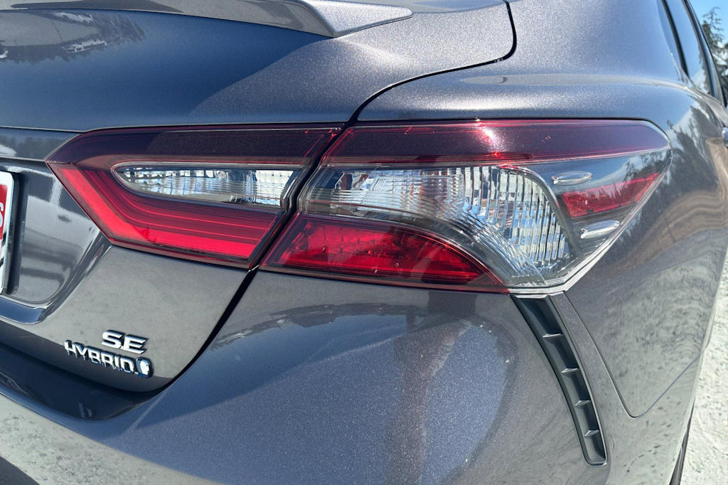 Thumbnail: 2022 Toyota Camry - 21