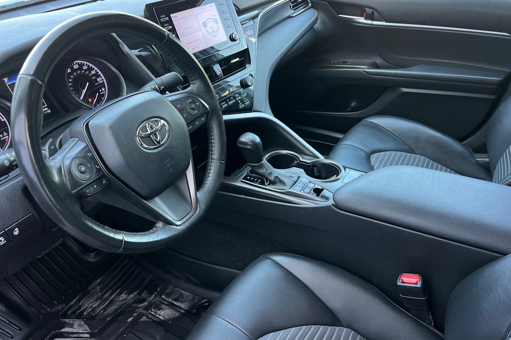 Thumbnail: 2022 Toyota Camry - 9