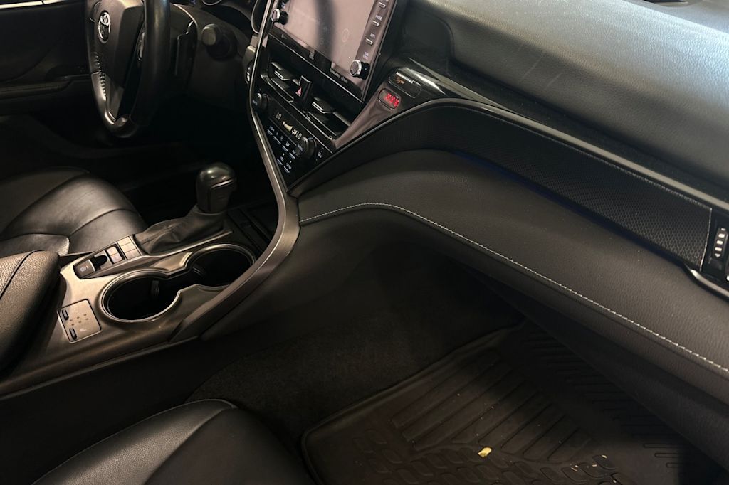 Thumbnail: 2021 Toyota Camry - 12