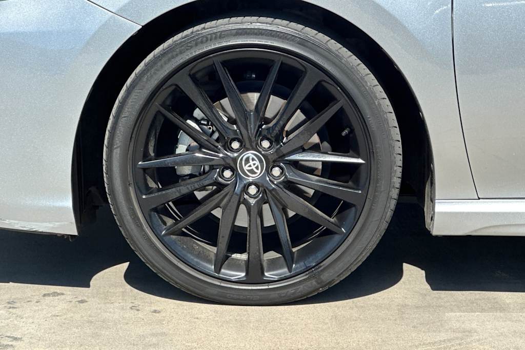 Thumbnail: 2021 Toyota Camry - 8