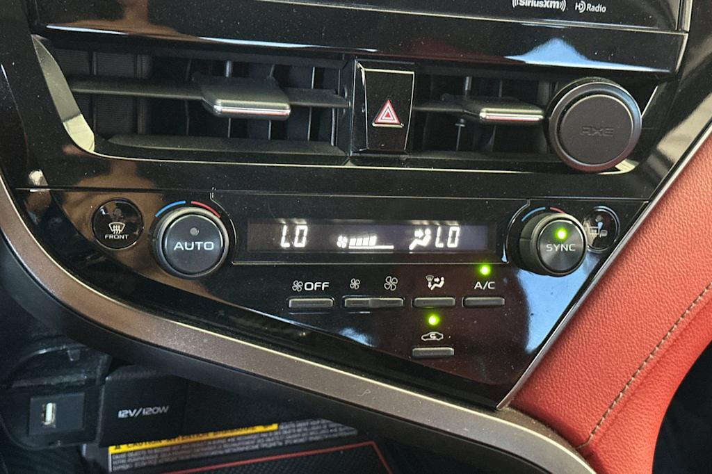 Thumbnail: 2021 Toyota Camry - 23