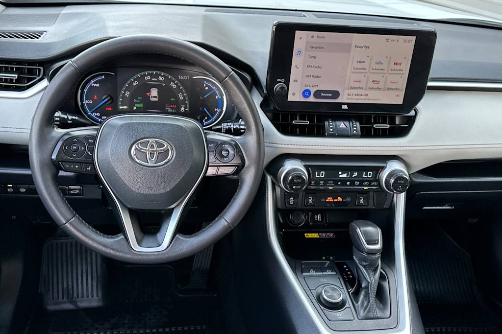 Thumbnail: 2024 Toyota RAV4 - 12