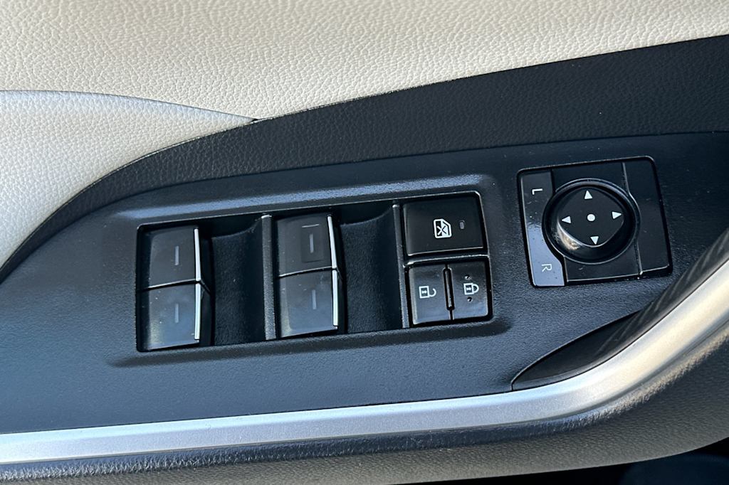 Thumbnail: 2024 Toyota RAV4 - 24