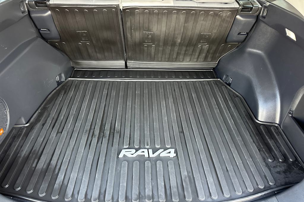 Thumbnail: 2024 Toyota RAV4 - 17