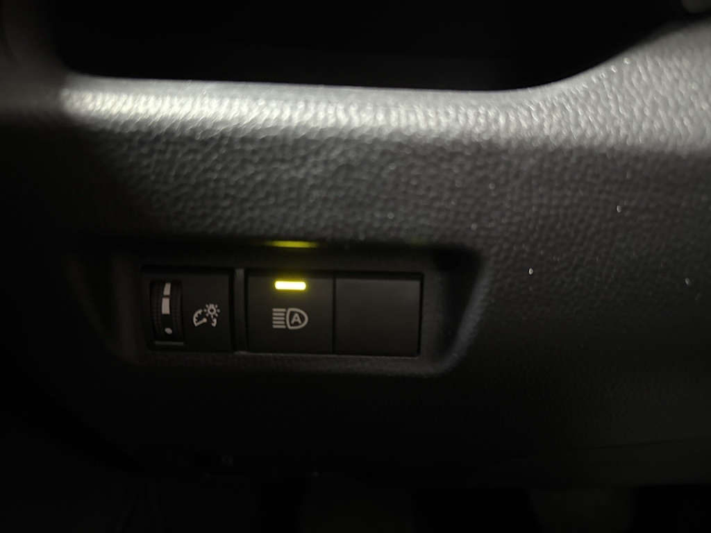 Thumbnail: 2025 Toyota RAV4 - 29