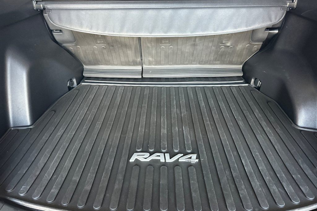 Thumbnail: 2024 Toyota RAV4 - 24