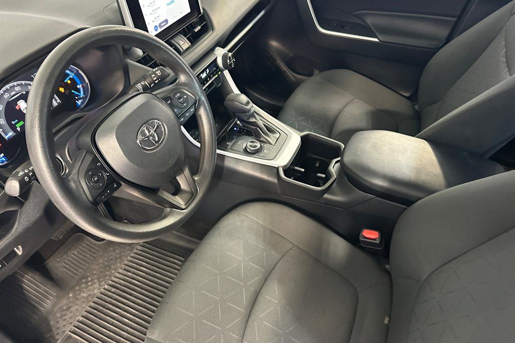 Thumbnail: 2024 Toyota RAV4 - 10