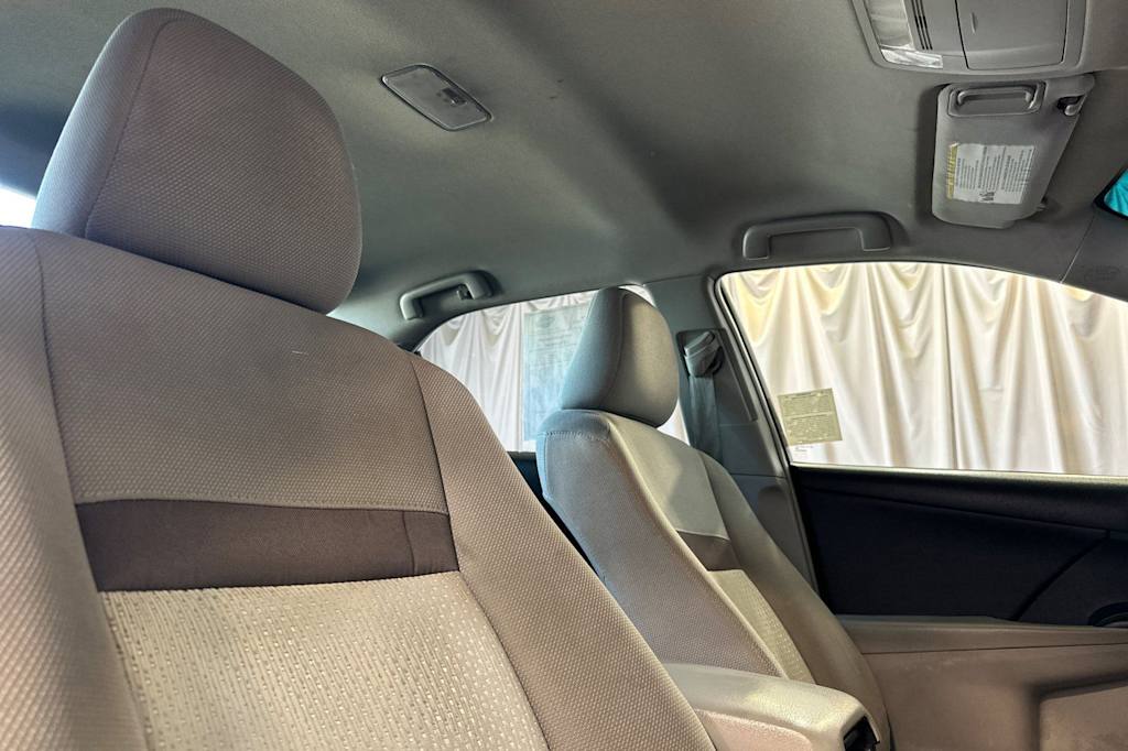 Thumbnail: 2014 Toyota Camry - 10