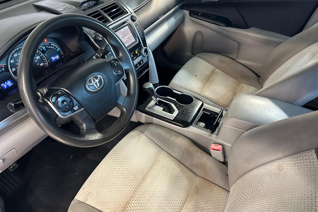 Thumbnail: 2014 Toyota Camry - 9