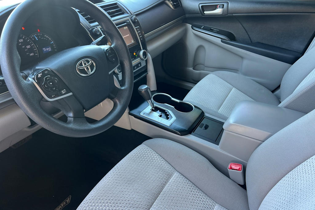 Thumbnail: 2012 Toyota Camry - 9