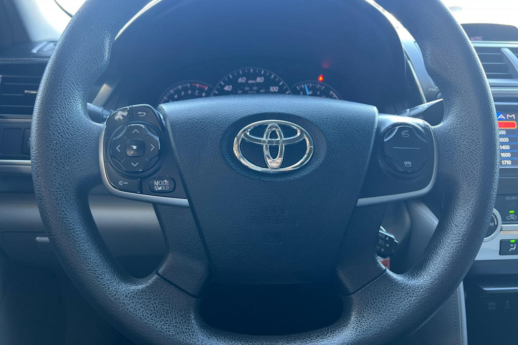 Thumbnail: 2012 Toyota Camry - 26