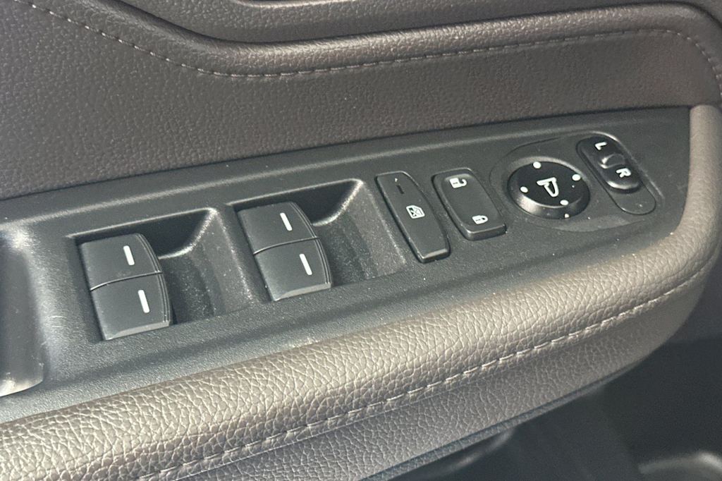 Thumbnail: 2019 Honda Odyssey - 23
