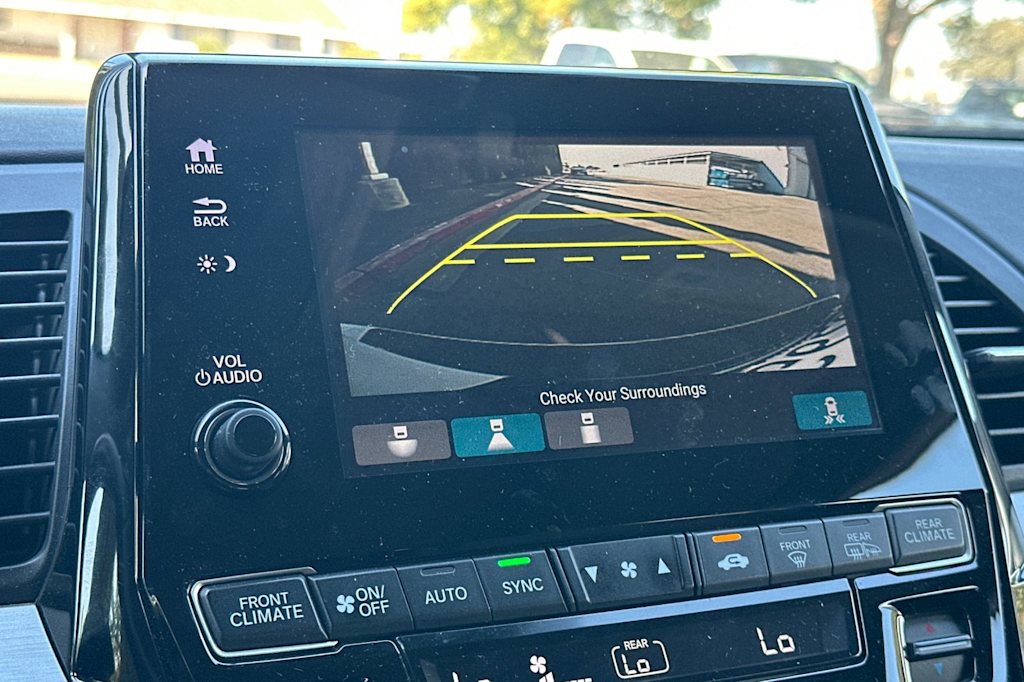 Thumbnail: 2019 Honda Odyssey - 24