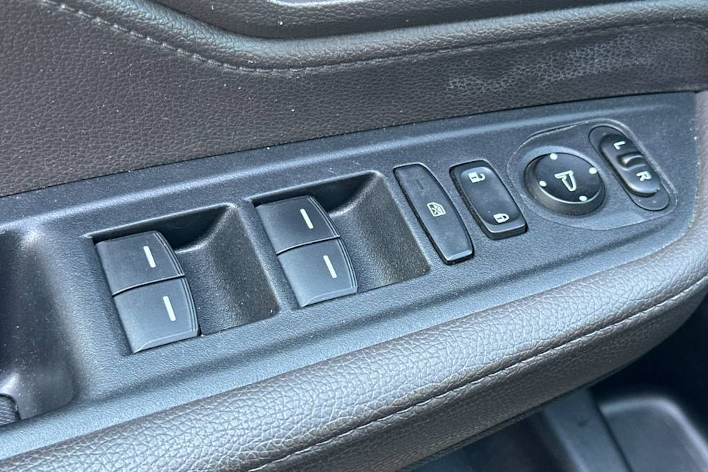 Thumbnail: 2019 Honda Odyssey - 29