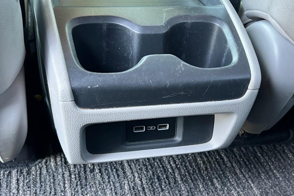 Thumbnail: 2021 Honda Odyssey - 23