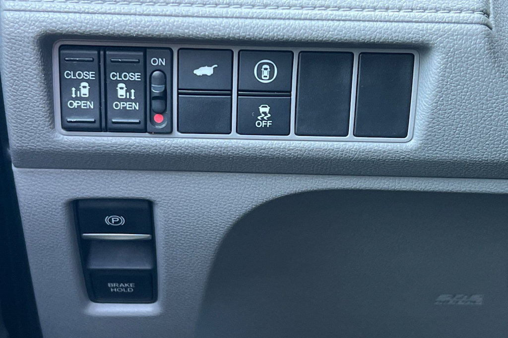 Thumbnail: 2021 Honda Odyssey - 35
