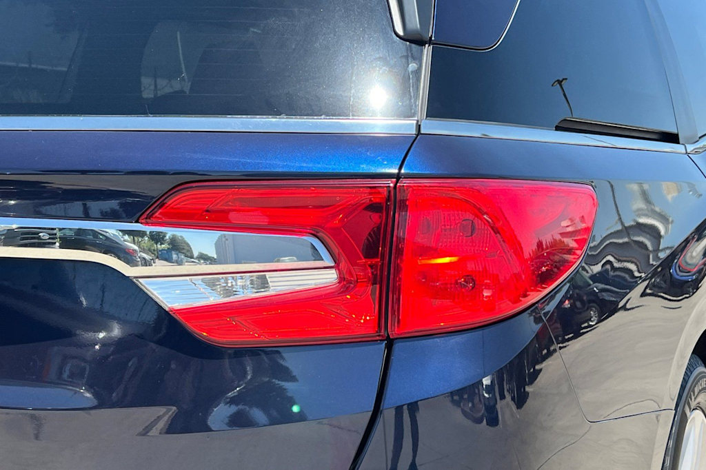 Thumbnail: 2018 Honda Odyssey - 22