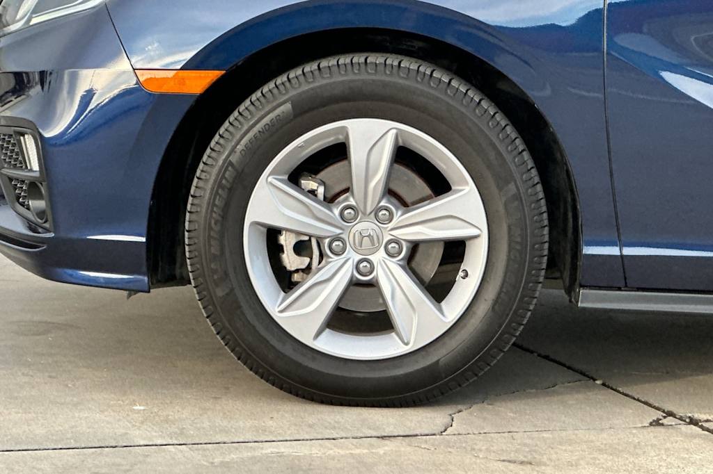 Thumbnail: 2019 Honda Odyssey - 8