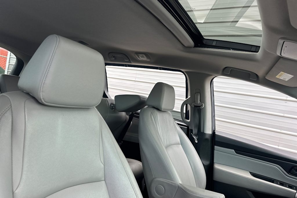 Thumbnail: 2019 Honda Odyssey - 11