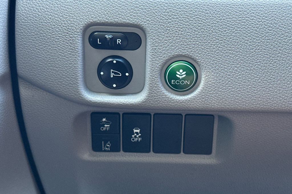 Thumbnail: 2019 Honda Pilot - 35