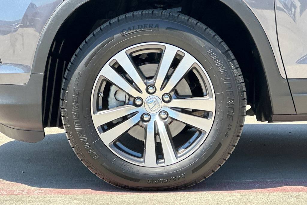 Thumbnail: 2016 Honda Pilot - 8