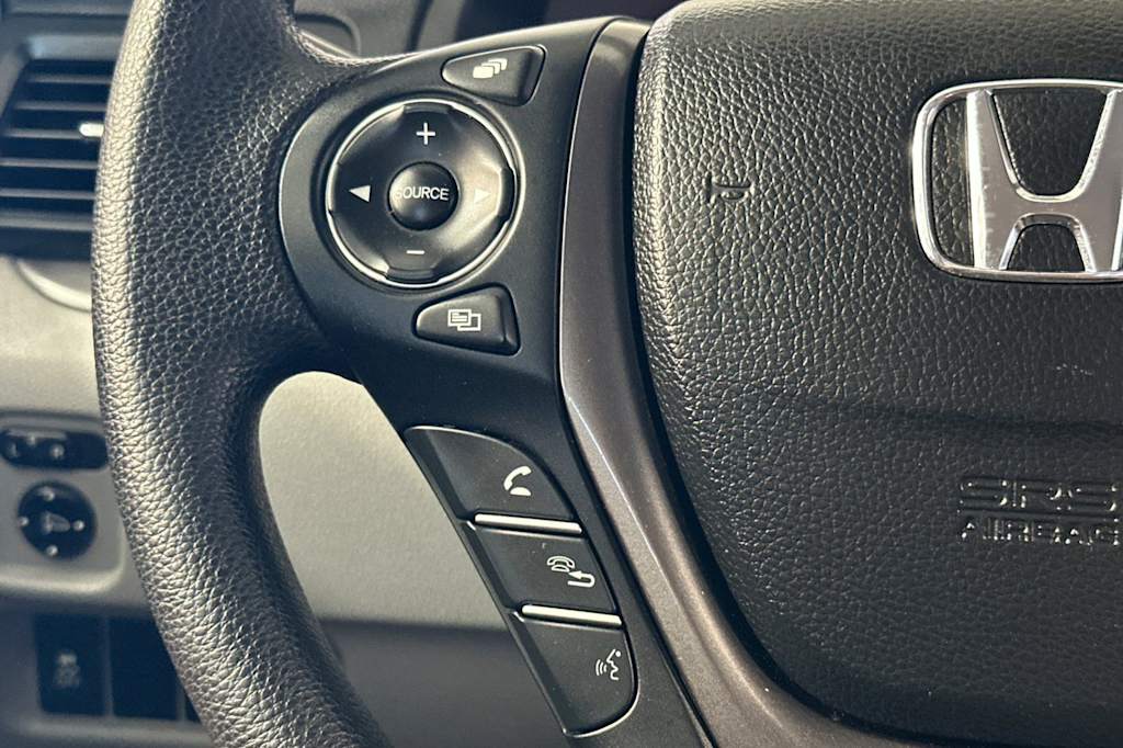 Thumbnail: 2016 Honda Pilot - 33