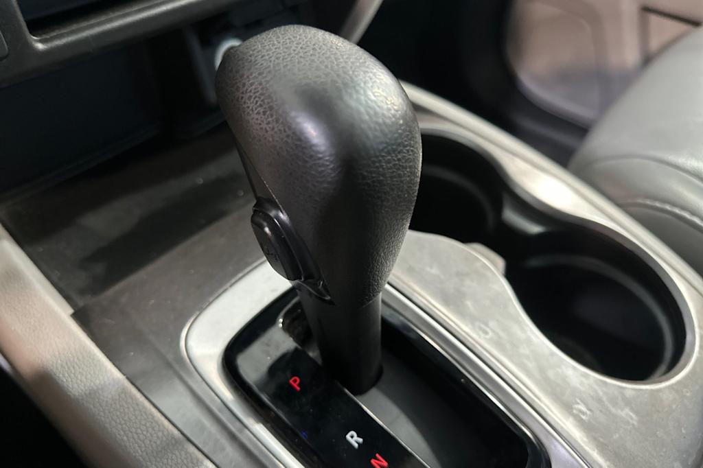 Thumbnail: 2016 Honda Pilot - 15