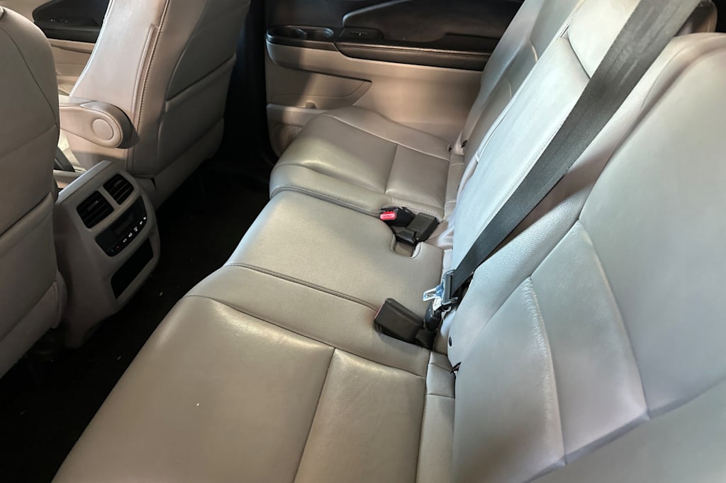 Thumbnail: 2016 Honda Pilot - 11