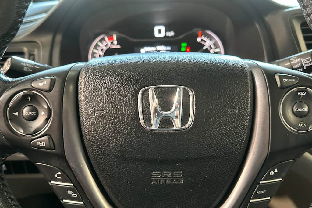 Thumbnail: 2016 Honda Pilot - 27