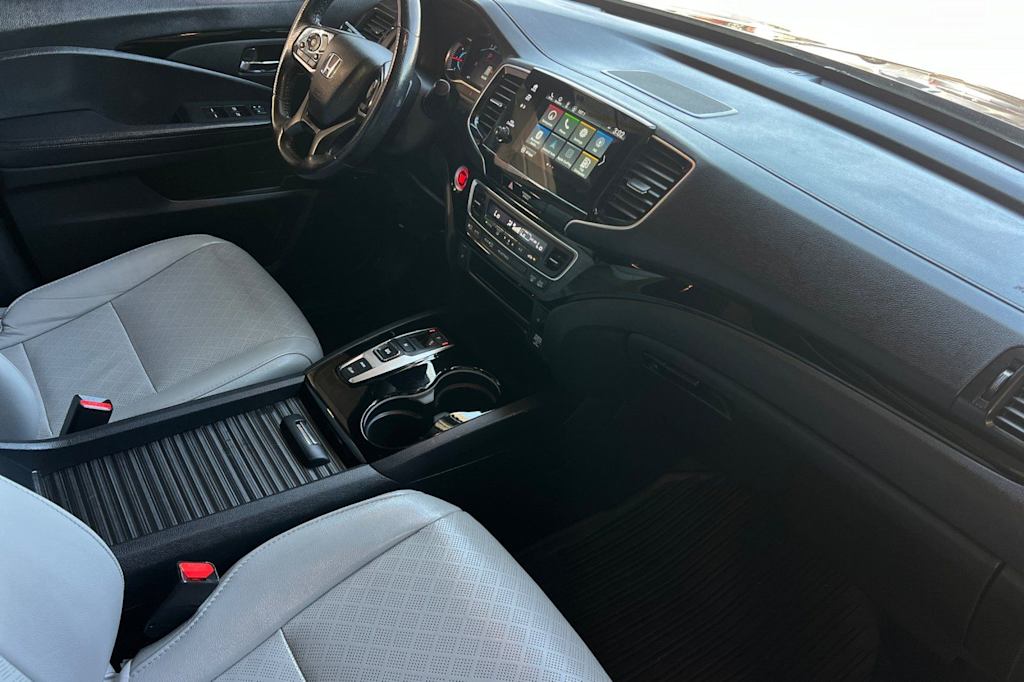 Thumbnail: 2019 Honda Passport - 13