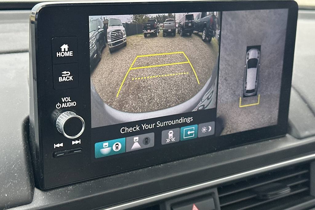 Thumbnail: 2024 Honda Pilot - 26