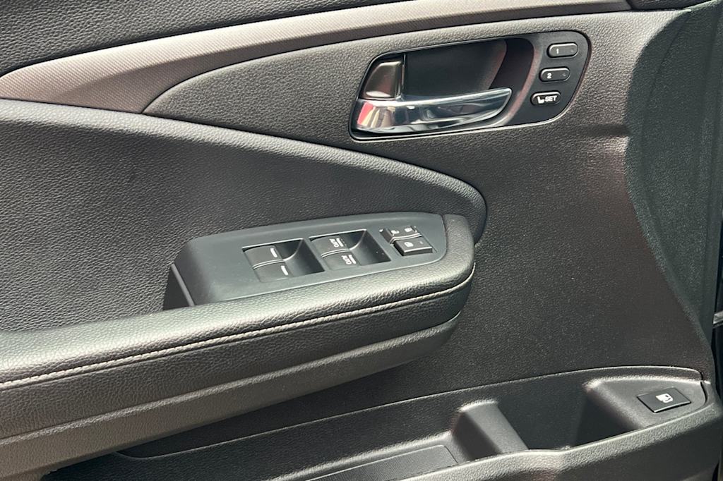 Thumbnail: 2023 Honda Ridgeline - 22