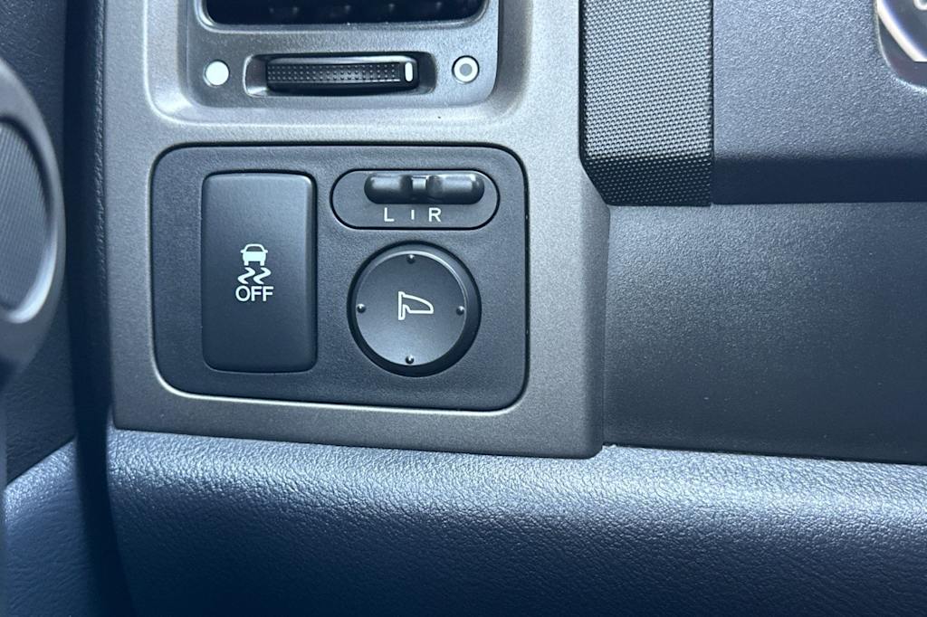 Thumbnail: 2011 Honda CR-V - 31