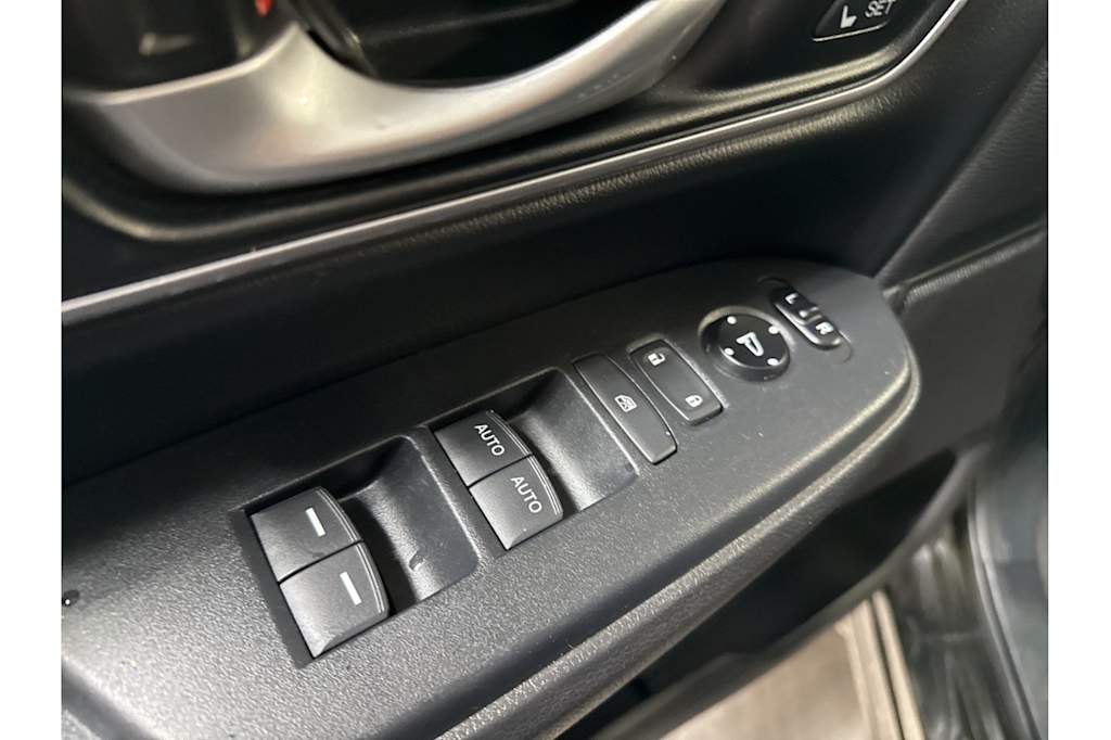 Thumbnail: 2017 Honda CR-V - 22