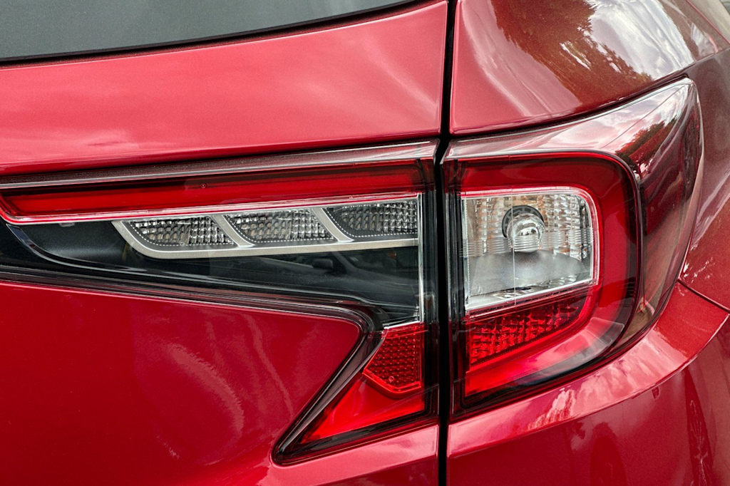 Thumbnail: 2025 Acura RDX - 36