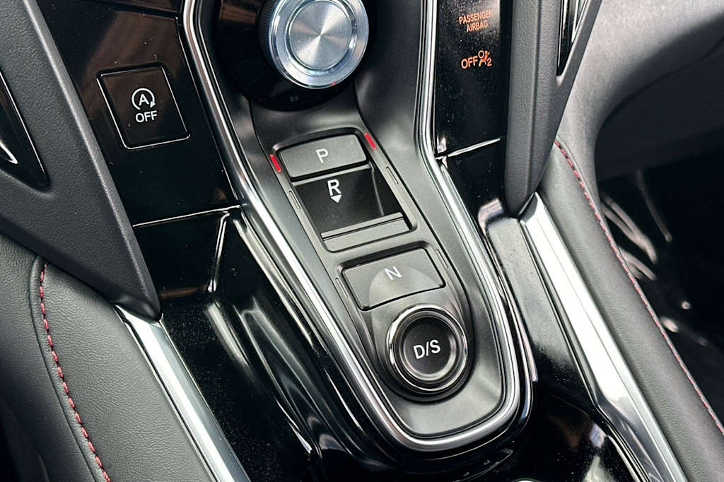 Thumbnail: 2025 Acura RDX - 15
