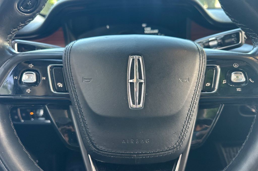 Thumbnail: 2022 Lincoln Aviator - 29