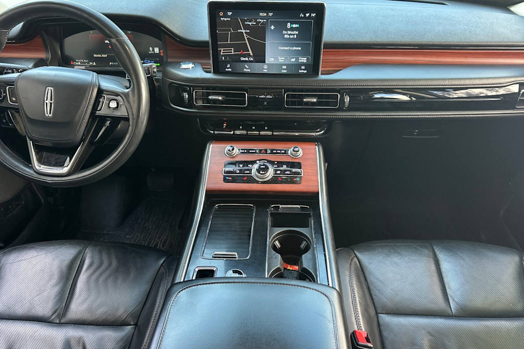 Thumbnail: 2022 Lincoln Aviator - 2