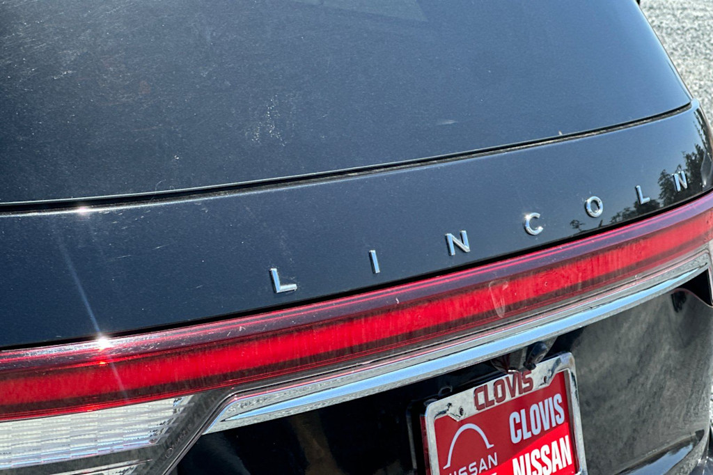 Thumbnail: 2022 Lincoln Aviator - 21