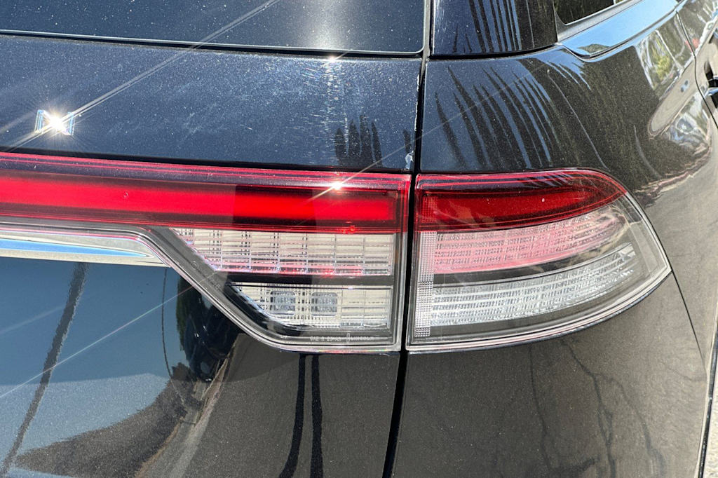 Thumbnail: 2022 Lincoln Aviator - 37