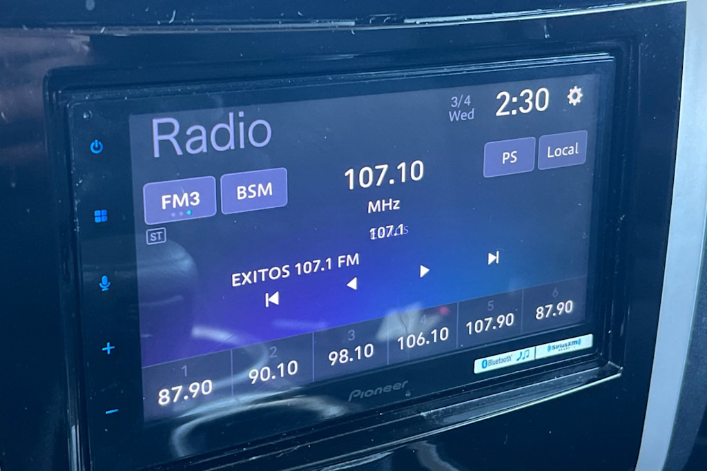 Thumbnail: 2015 Nissan Pathfinder - 14