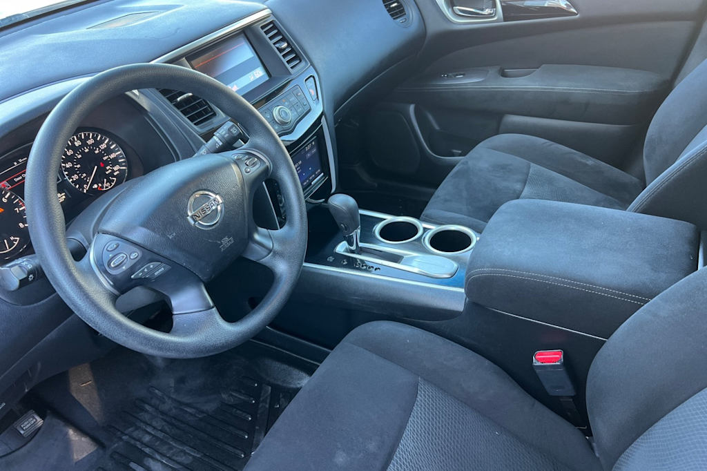 Thumbnail: 2015 Nissan Pathfinder - 9