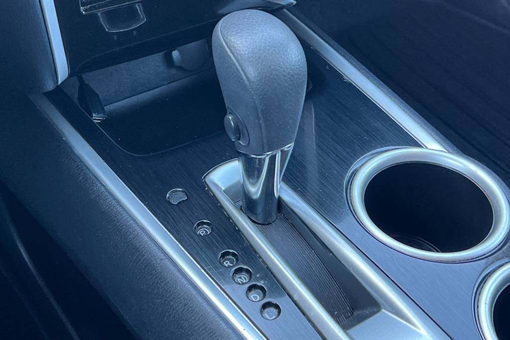 Thumbnail: 2015 Nissan Pathfinder - 15