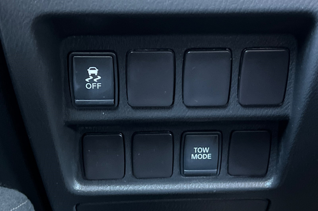 Thumbnail: 2015 Nissan Pathfinder - 34