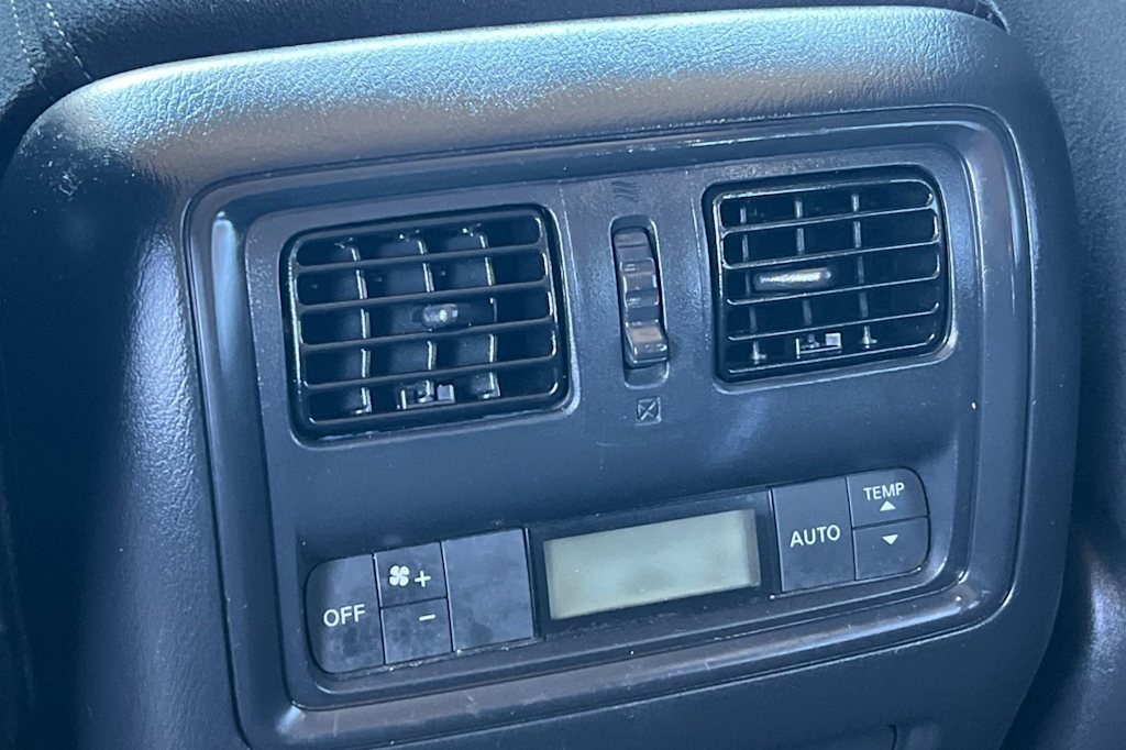 Thumbnail: 2015 Nissan Pathfinder - 24